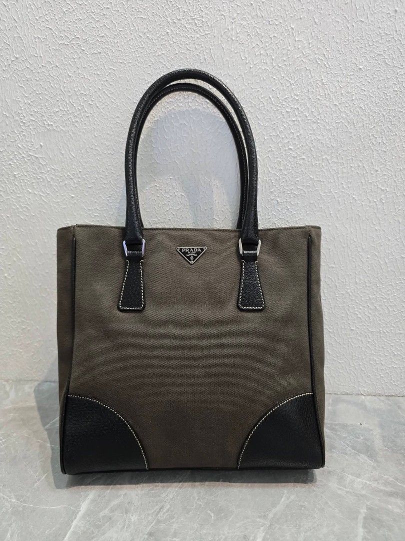 Prada Tote Bag (Category: Tote Bags) located in Manila. Submitted by ej.collections (Listing ID 1466033725, Image 1). Description: ✅ NEGOTIABLE PRICE 📩 DM FOR INQUIRES / SEND AN OFFER 💯 GUARANTEED AUTHENTIC •SIZE: SMALL •CONDITION: LOOKS NEW ON HAND / READY TO SHIP 📍DAVAO CITY.
