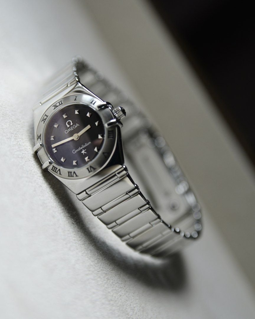 Pre-owned Constellation My Choice Black Dial (Category: Luxury Watches) located in Quezon City. Submitted by watchcollective.ph (Listing ID 1466093836, Image 3). Description: Constellation 'My Choice' Black Dial ₱48,800 Reference: 1561.51 Year: 2000s Case Size: 22.5mm Wrist Size: 17cm Pre-owned. Very good condition. Comes with replacement box..