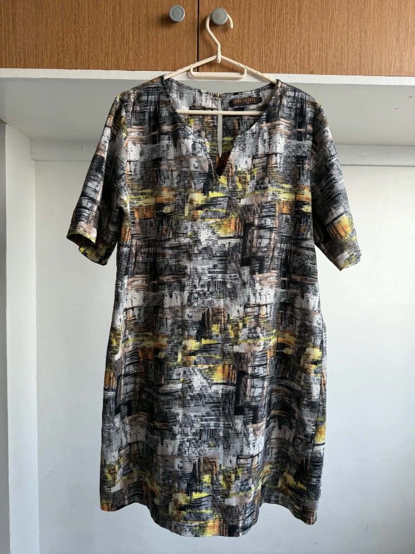 Printed Dress (Category: Dresses) located in Manila. Submitted by atozstuff (Listing ID 1466109657, Image 1). Description: .