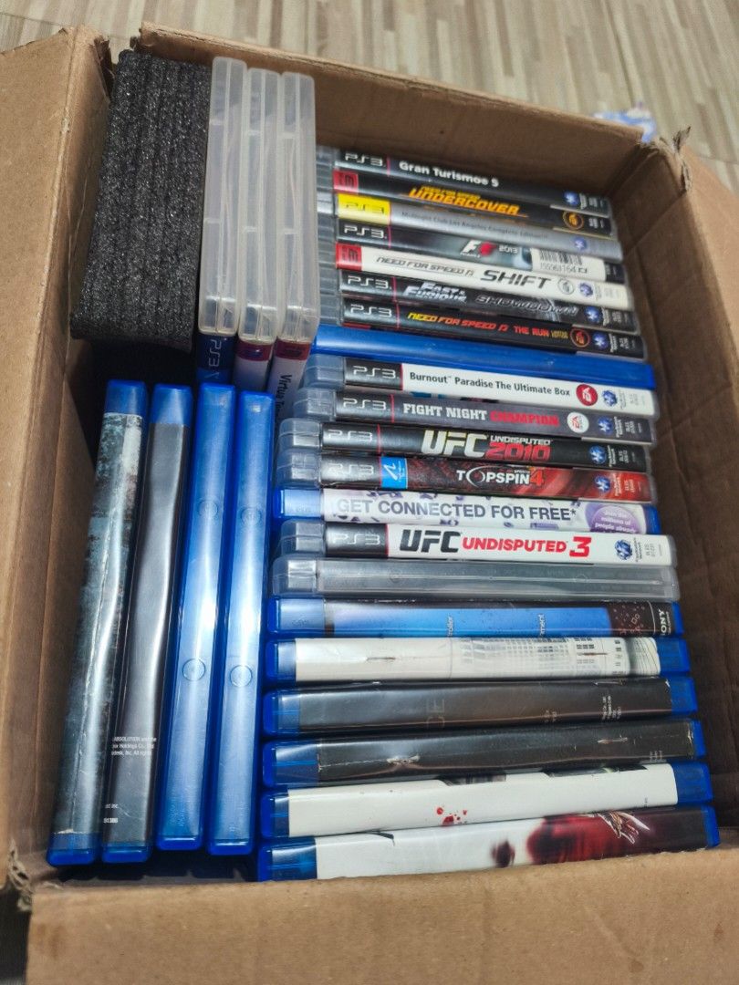 PS3 games 28 pcs take all (Category: PlayStation) located in Caloocan City. Submitted by yujiro21 (Listing ID 1465996454, Image 1). Description: PS3 take all 28 pcs 3.5k only fix fix paunahan nalang qc sm novaliches meet up or lalamove pede din pick up.