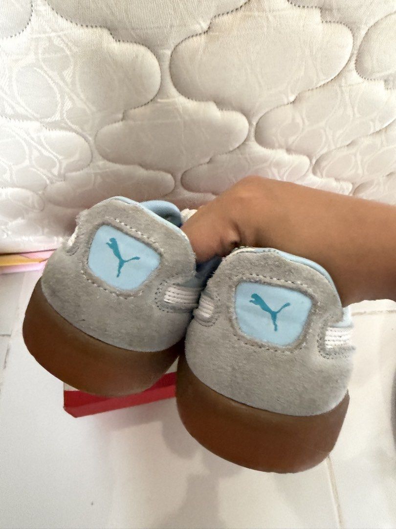 Puma Palermo (Category: Sneakers) located in San Pedro. Submitted by ashleycake (Listing ID 1465994759, Image 2). Description: Puma Palermo Light Blue Size 8.5 Lightly Used No issue & box.