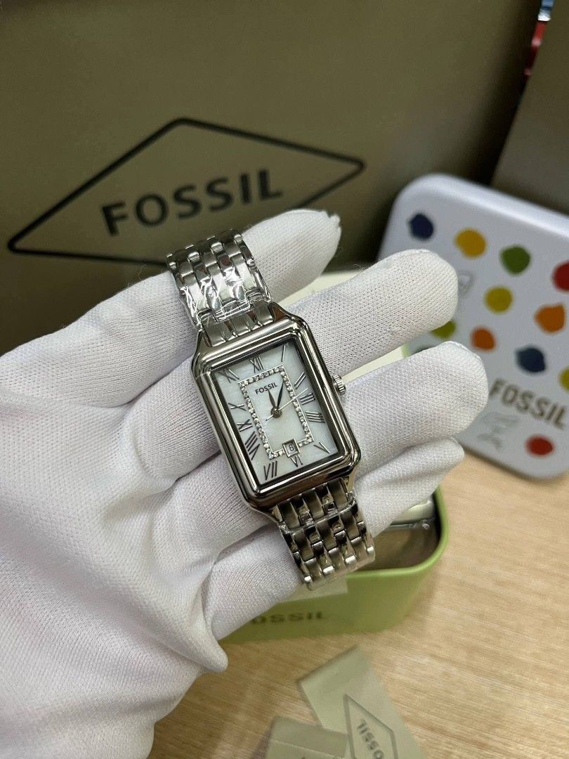 Quartz with box and paperbag (Category: Women's Watches) located in Manila. Submitted by chellesshop (Listing ID 1466021985, Image 1). Description: .