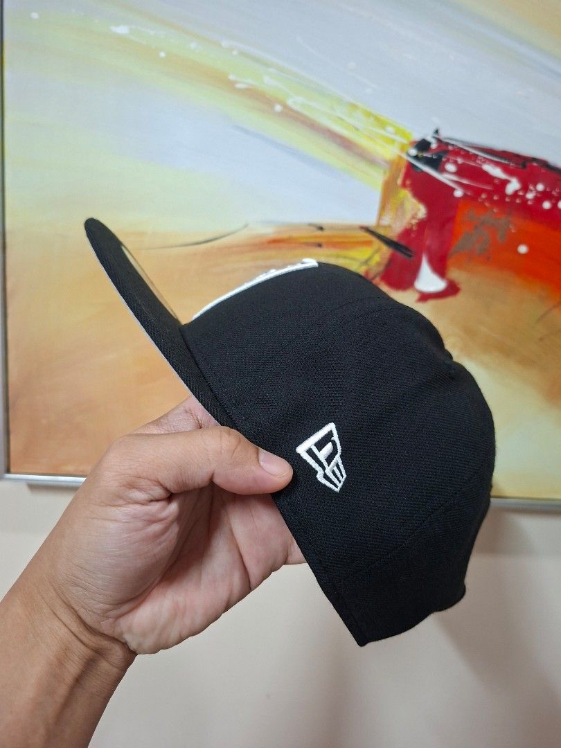 Raiders Big Logo (Category: Caps & Hats) located in Cainta. Submitted by cap_pits (Listing ID 1466033594, Image 3). Description: 100% Wool Legit & authentic 100%.
