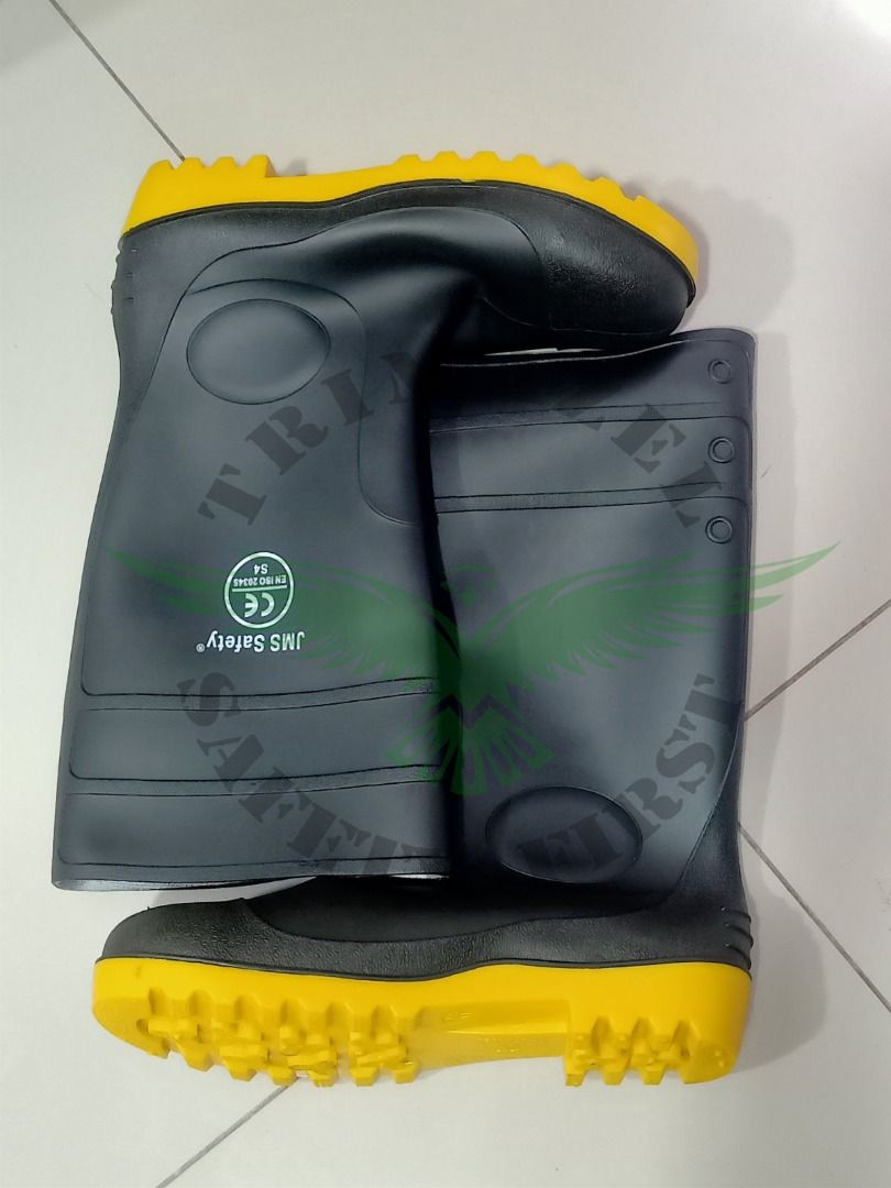 RAIN BOOTS (Category: Looking For) located in Caloocan City. Submitted by trzl_liza14 (Listing ID 1466002003, Image 1). Description: ✅ Guaranteed lowest price ✅ Quality products ✅ Big discount for bulk orders ✅ 100% LEGIT TRUSTED SUPPLIER! ✅ With Complete Legal Documents ✅ BIR Registered We Supply All Kinds Of PPE Supplies, Raincoat, Hard Hat, Cooler Box, Plastic Trash Bin, Road Barriers, Kayak Boats, Crystal Kayak, Traffic Cone, T-Bollards & All