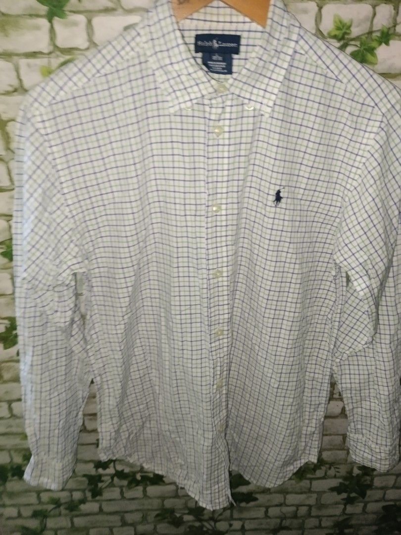 Ralph Lauren Checked Button-Down Long Sleeve Shirt Size L (Category: Formal Shirts) located in Carcar. Submitted by rolandobac92675 (Listing ID 1465983415, Image 1). Description: - Brand: Ralph Lauren - Size: L - Color/Pattern: White with green and blue check - Material: 100% Cotton - Fit: Regular fit with curved hem and button-down collar - Details: Signature embroidered pony logo on chest - Condition: Clean, excellent, and ready to wear.
