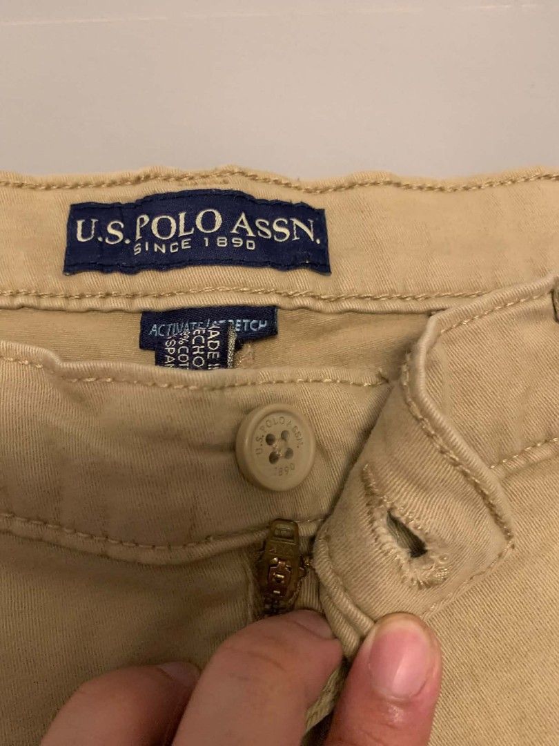 Ralph Lauren Chino shorts (Category: Chinos) located in Masinloc. Submitted by jackiemerryll (Listing ID 1465958690, Image 2). Description: pm for more details.