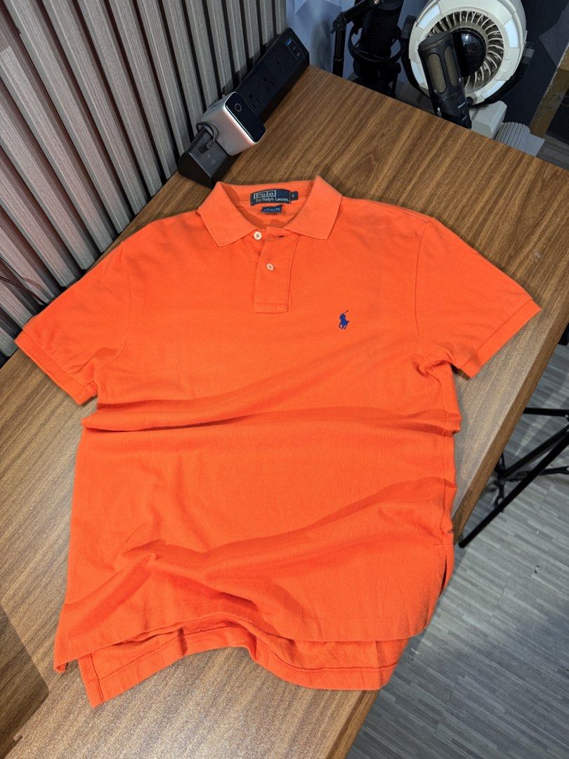 Ralph Lauren Poloshirt (Category: Activewear) located in Bulacan. Submitted by jomar_0705 (Listing ID 1466151125, Image 2). Description: Ralph Lauren Small on tag W19 L26 back 28 As new No issue.