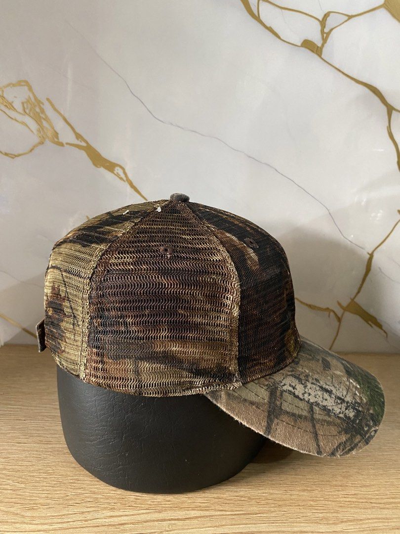 RANDOM REALTREE NET TRUCKER CAP (Category: Caps & Hats) located in Talisay. Submitted by hustlethrift_2600 (Listing ID 1466076029, Image 2). Description: OSFM BRAND NEW CONDITION 9.9/10 COLOR RATE NO ISSUE.