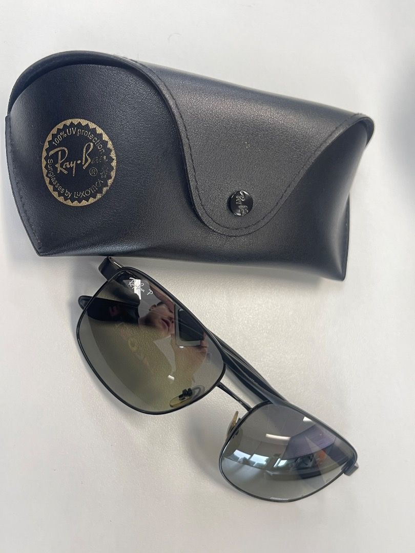 Rayban Chroma Polaroid (Category: Sunglasses & Eyewear) located in Mandaluyong City. Submitted by edmac_clothing (Listing ID 1466018608, Image 1). Description: Original price: 22k. But bought this on sales for 18k last 2022 Ray-Ban Chromance 🕶️ Slightly used Polarized Excellent condition Premium lenses with enhanced clarity and reduced glare *Negotiable*.