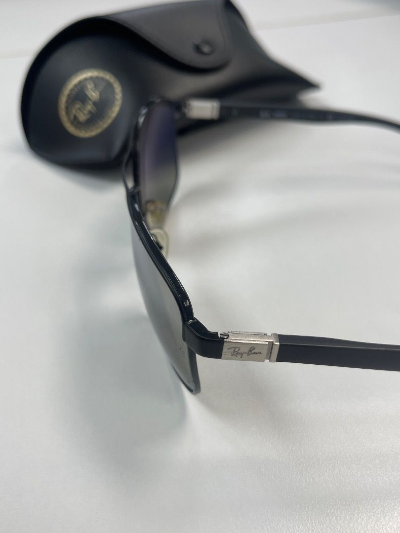 Rayban Chroma Polaroid (Category: Sunglasses & Eyewear) located in Mandaluyong City. Submitted by edmac_clothing (Listing ID 1466018608, Image 2). Description: Original price: 22k. But bought this on sales for 18k last 2022 Ray-Ban Chromance 🕶️ Slightly used Polarized Excellent condition Premium lenses with enhanced clarity and reduced glare *Negotiable*.