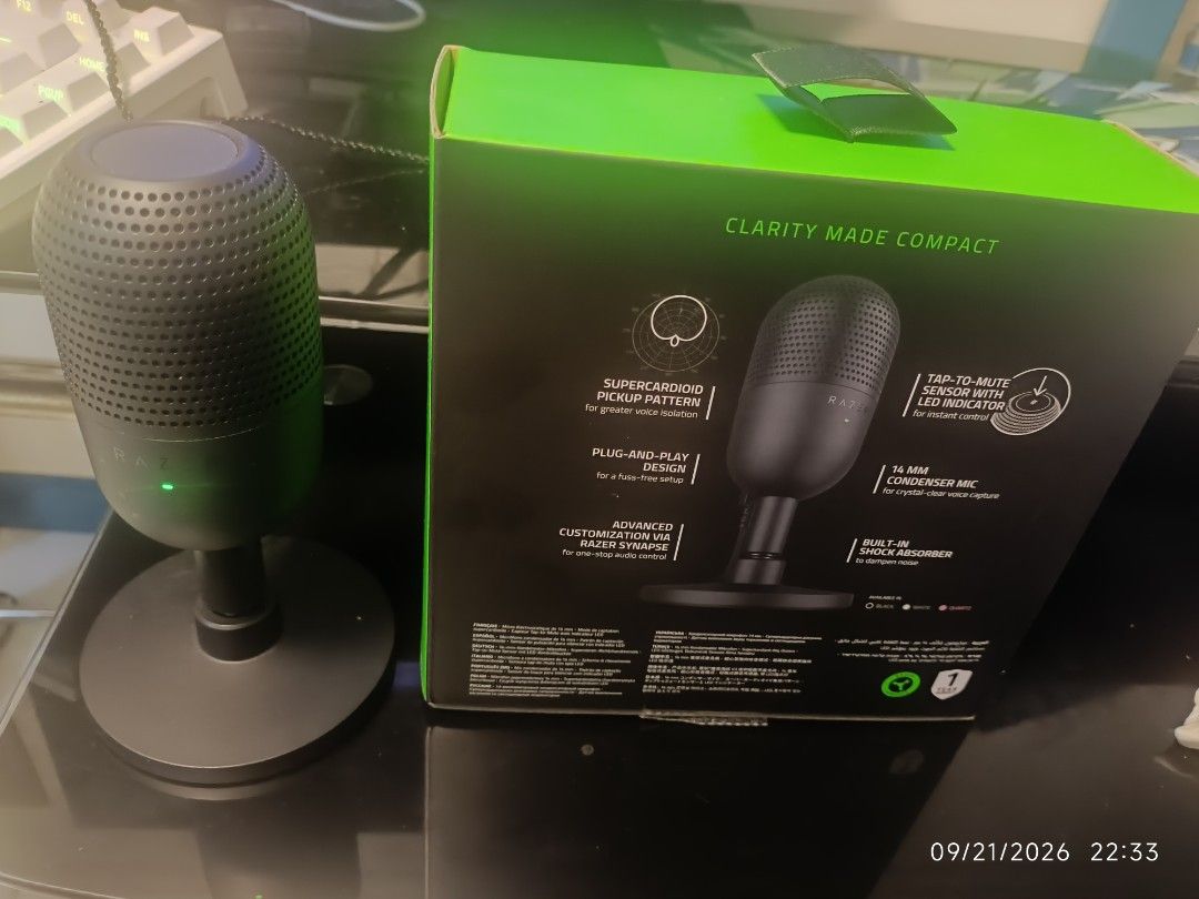 Razer Seiren V3 Mini USB Microphone (Category: Microphones) located in Manila. Submitted by ninjarosss (Listing ID 1466136964, Image 2). Description: RUSH SALE! CAN NEGOTIATE PRICE BUT PASS TO LOW BALLERS! - Item: Black Razer Seiren V3 Mini USB Microphone - Condition: Great working condition, comes with original box - Audio Quality: 14mm condenser mic with a supercardioid pickup pattern - Convenience: Tap-to-mute sensor with a top green LED indic
