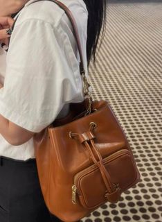 (Category: ) located in . Submitted by authentic_coach_mk_bag_murah (Listing ID 1465984396, Image 1). Description: .
