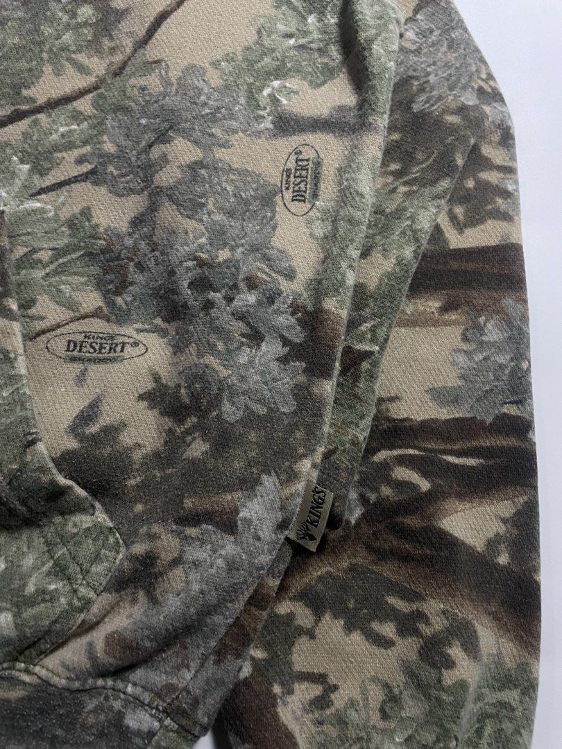 Real tree pull over hoodie (Category: Hoodies) located in Bais. Submitted by christian.complexthrift08 (Listing ID 1466090265, Image 3). Description: King’s Camouflage real tree hoodie (Perfect for daily use) Color: Leaf Camouflage Size: Large best fit (Boxy fit) Width: 25 inches Length: 27 inches Condition: 9. 5 / 10 Issue: minor lints Price: 750 + SF Via JNT express.