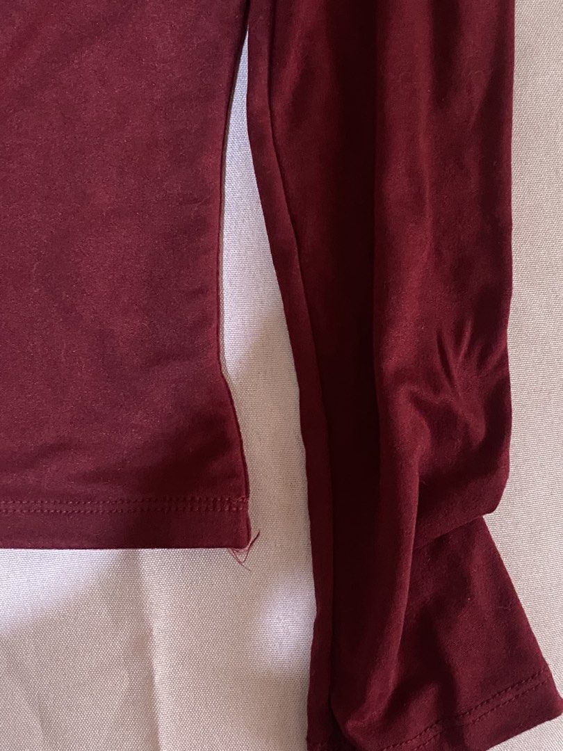 Red Off Shoulder Top (Category: Longsleeves) located in Siniloan. Submitted by klo.zettefinds (Listing ID 1465964101, Image 3). Description: .