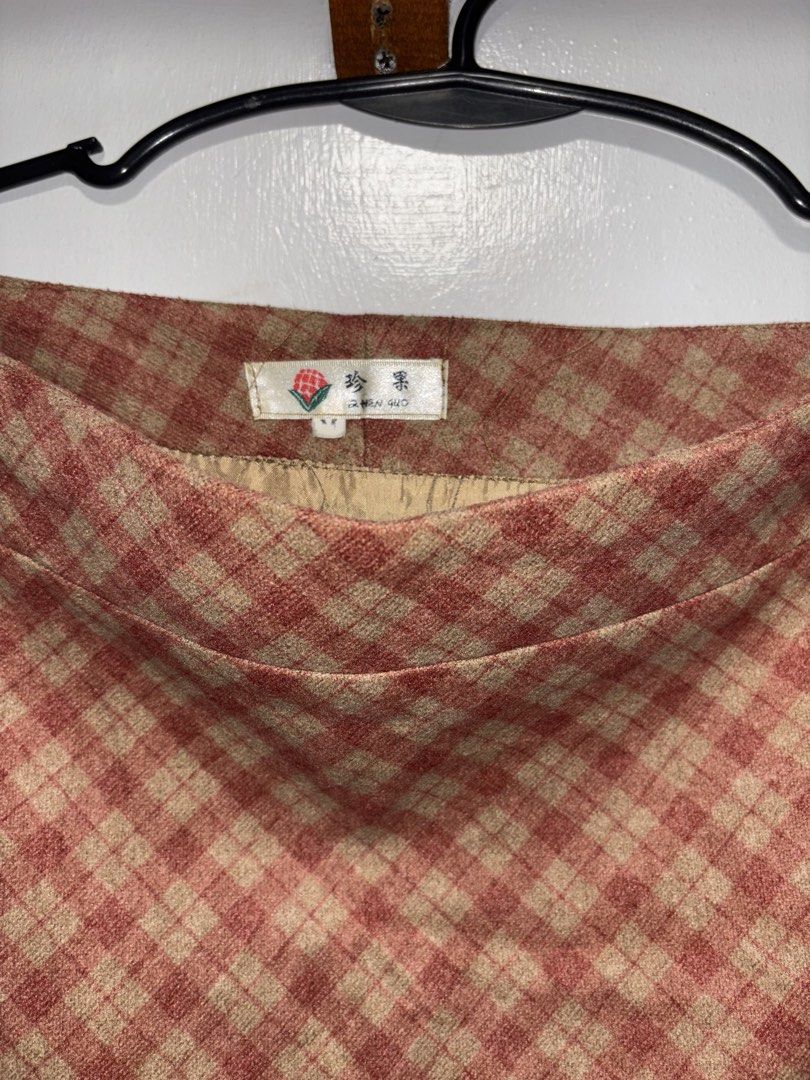 Red Plaid Midi Skirt with Lace (Category: Skirts) located in San Mateo. Submitted by guddaze (Listing ID 1466148111, Image 2). Description: Waist - 27" Length - 26" With inner lining, with zipper on the side For reference, I'm 5"5, 58kg, 28 inch waistline 🚚 Shipping can be done via J&T Express/Lalamove, and the shipping fee will be shouldered by the buyer. 📍 Location: San Mateo, Rizal 🏦 Mode of payment: GCash/Maya/Maribank.