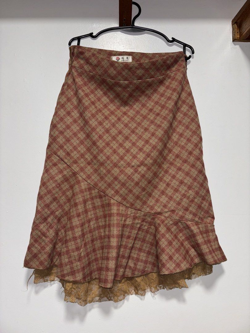Red Plaid Midi Skirt with Lace (Category: Skirts) located in San Mateo. Submitted by guddaze (Listing ID 1466148111, Image 1). Description: Waist - 27" Length - 26" With inner lining, with zipper on the side For reference, I'm 5"5, 58kg, 28 inch waistline 🚚 Shipping can be done via J&T Express/Lalamove, and the shipping fee will be shouldered by the buyer. 📍 Location: San Mateo, Rizal 🏦 Mode of payment: GCash/Maya/Maribank.