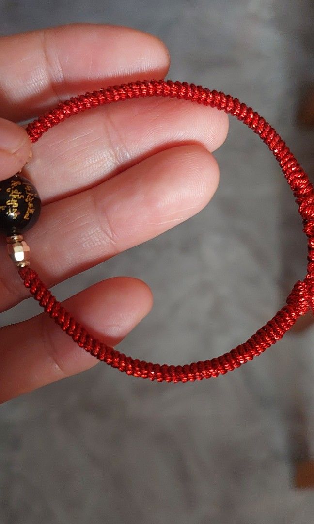 Red String Wealth God Bracelet (Category: Bracelets) located in Gapan. Submitted by purseofjune (Listing ID 1466033431, Image 3). Description: 16cm, adjustable red string 5 wealth gods red- associated with relationship and family harmony white- for professions yellow- for business luck black- for career advancement green- for health and vitality all colors available.