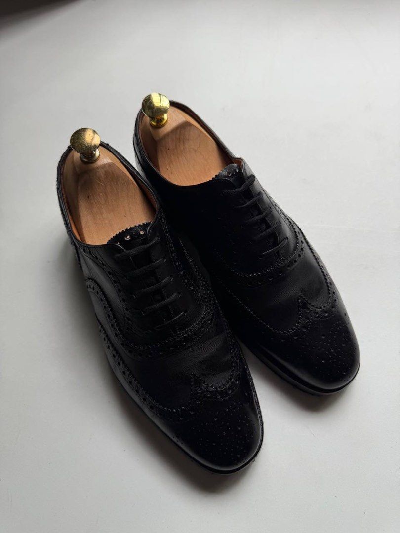 Regal Wingtip (Category: Dress Shoes) located in Cagayan de Oro. Submitted by thrift_crate.ph (Listing ID 1466093143, Image 3). Description: ʀᴇɢᴀʟ ᴡɪɴɢᴛɪᴘ ʙʀᴏɢᴜᴇs 𝟼.𝟻ᴜs / 𝟸𝟺.𝟻ᴄᴍ 𝐒𝐢𝐳𝐞: 6.5US / 24.5cm / best fits a 7us 𝐂𝐨𝐧𝐝𝐢𝐭𝐢𝐨𝐧 𝐫𝐚𝐭𝐞: 9.5/10 𝐂𝐨𝐥𝐨𝐫 𝐫𝐚𝐭𝐞: 10/10 Issue/s: Very minimal heel drag.