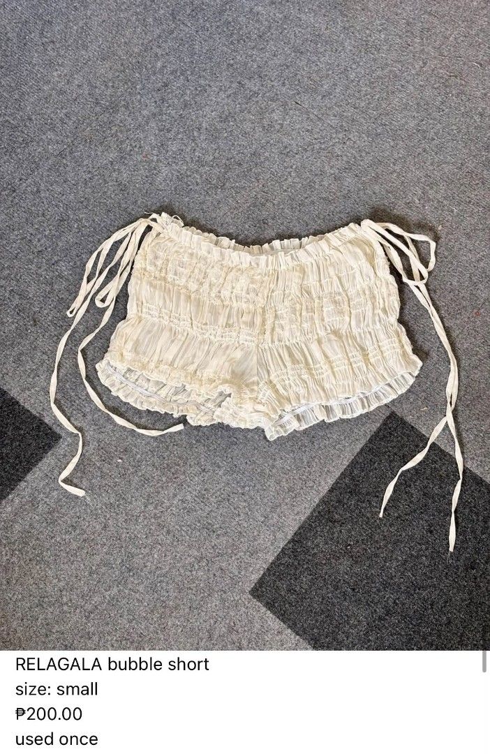 RELAGALA bubble short (Category: Shorts) located in Manila. Submitted by engelinerlln (Listing ID 1466011947, Image 1). Description: .