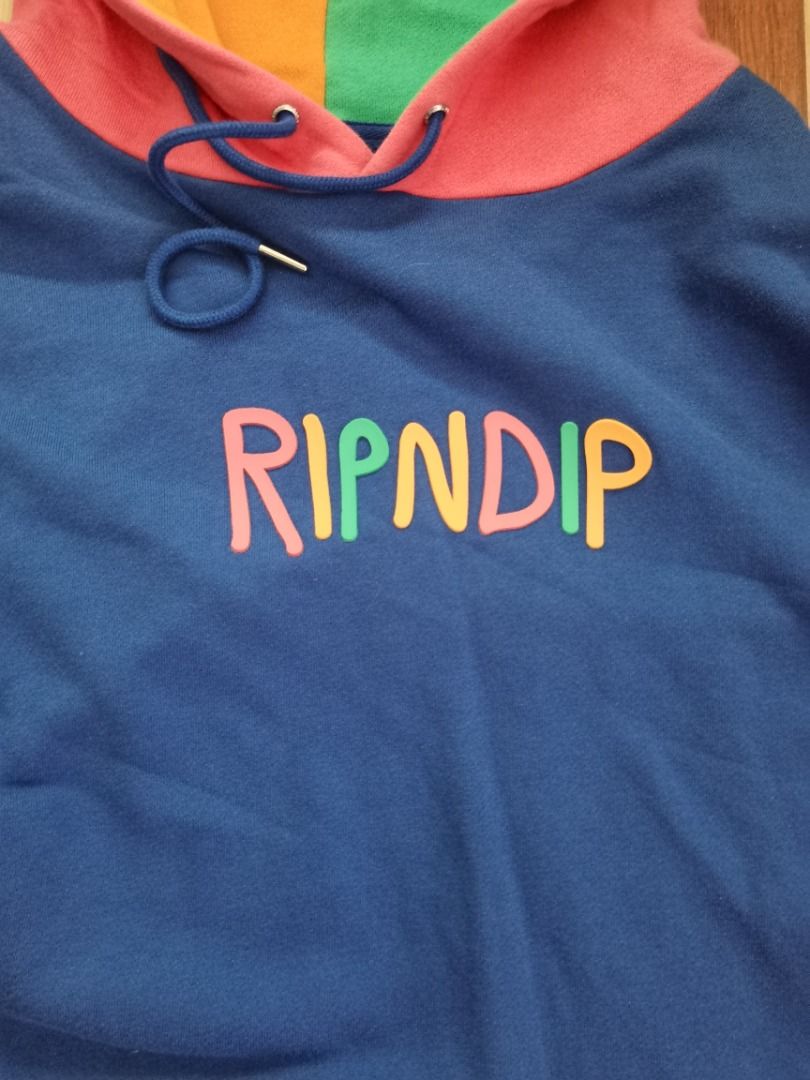 Rip and Dip PullOver Hoodie Jacekt (Category: Coats, Jackets and Outerwear) located in Camalig. Submitted by eldernace276984 (Listing ID 1466096568, Image 2). Description: Free shipping nationwide.