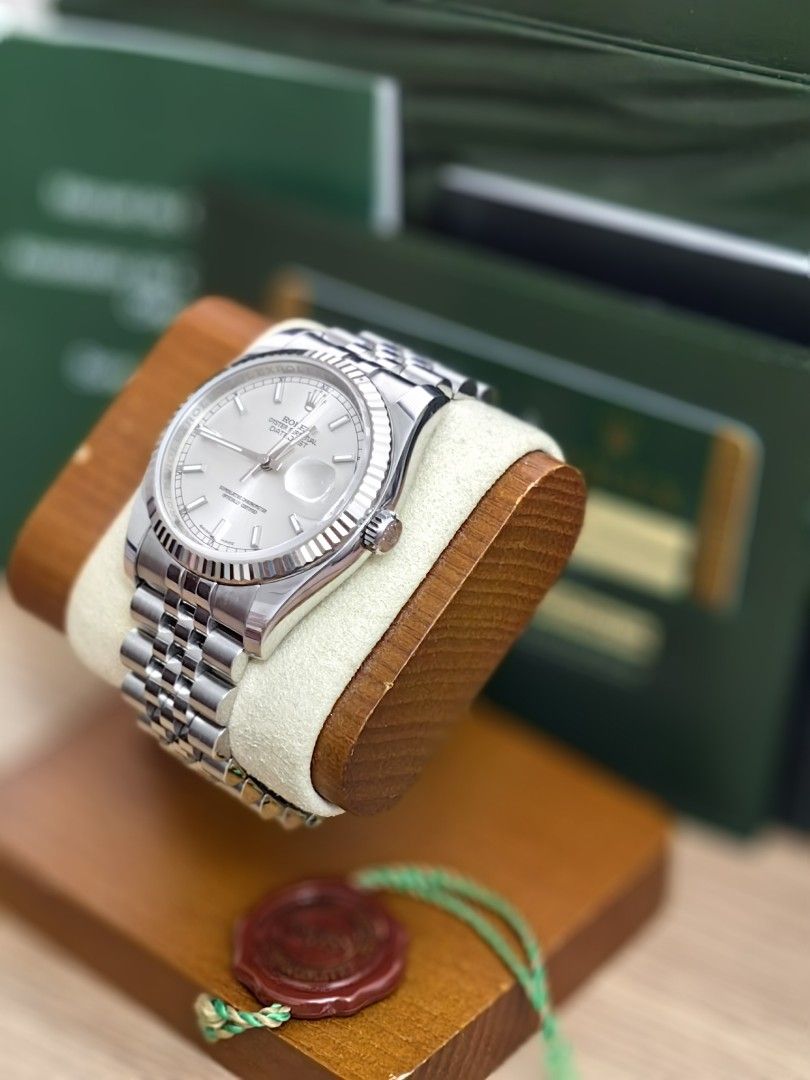 Rolex datejust (Category: Luxury Watches) located in Manila. Submitted by teemelvinc (Listing ID 1465960282, Image 2). Description: Good price check and compare Price match Rolex datejust 36mm Box and card Price negotiable.