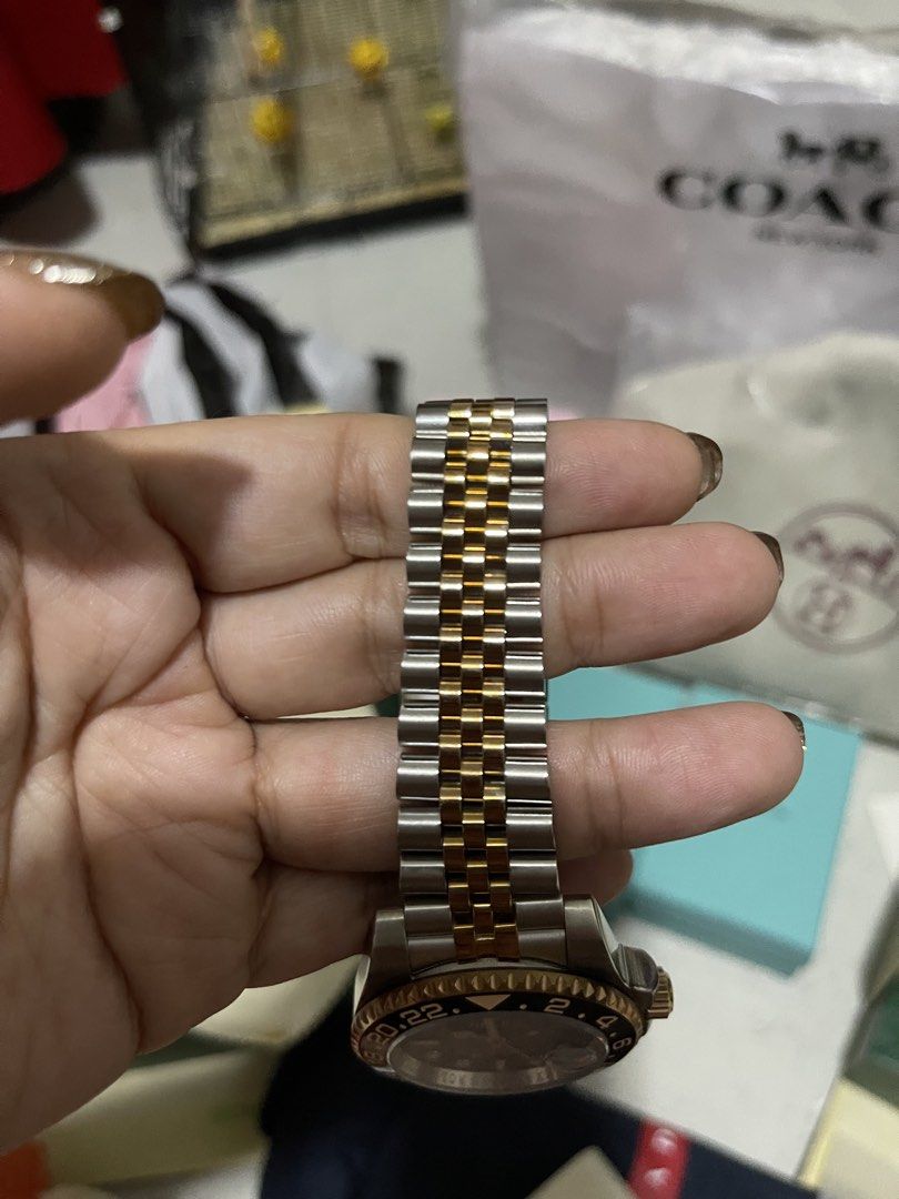 Rootbeer Oyster link (Category: Luxury Watches) located in Antipolo. Submitted by hideoutcloset88 (Listing ID 1466071699, Image 2). Description: Complete set Japan mechanic Automatic .