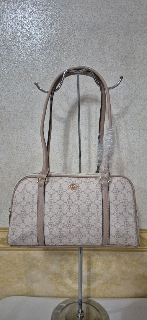 RT21-550 Nanette Lepore Elegant Monogram Long Handle Shoulder bag (Category: Shoulder Bags) located in Valenzuela. Submitted by dailyhappyfinds (Listing ID 1466097704, Image 2). Description: BRAND: Nanette Lepore -Brand new without tag -With minimal stains in front, side and on the strap -Missing puller inside *Mall pullout/ factory pullout. Please manage your expectations. .