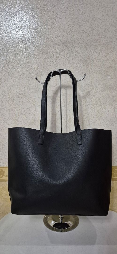 RT23-690 Promod Large Black Open Tote Shoulder Bag (Category: Tote Bags) located in Valenzuela. Submitted by dailyhappyfinds (Listing ID 1466098362, Image 1). Description: BRAND: Promod -Brand new without tag -Shoulder bag *Mall pullout/ factory pullout. Please manage your expectations. .