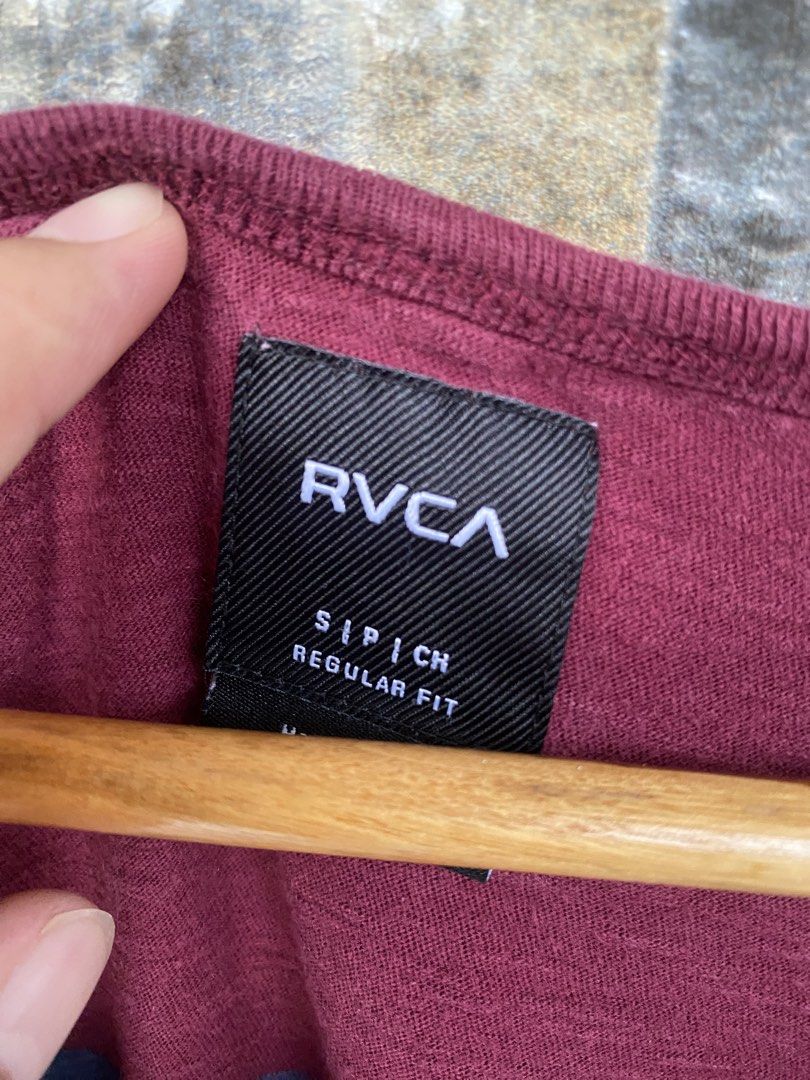 Rvca Mid Embroid Tanktop (Category: Tshirts & Polo Shirts ) located in Santa Rosa. Submitted by thriftandwrap.2020 (Listing ID 1466102262, Image 3). Description: •𝑺𝒊𝒛𝒆:Small-Medium •𝑪𝒐𝒏𝒅𝒊𝒕𝒊𝒐𝒏:Excellent •𝑪𝒐𝒍𝒐𝒓 𝒓𝒂𝒕𝒆:9/10 𝗠𝗶𝗻𝗲 350.