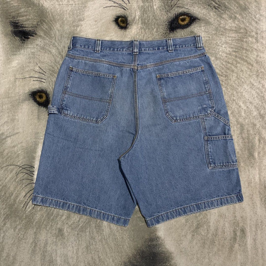 Saddlebred Denim Carpenter Shorts 38 (Category: Shorts) located in Bulacan. Submitted by puronghustlin (Listing ID 1461359248, Image 2). Description: - Classic blue denim carpenter shorts by Saddlebred - Relaxed fit for comfort - Features multiple pockets for storage - Includes a handy hammer loop - Versatile for work or casual outfits - Made in Nicaragua - Ready for a new owner! -38x24.