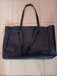 (Category: ) located in . Submitted by heiyuan (Listing ID 1465992700, Image 1). Description: .
