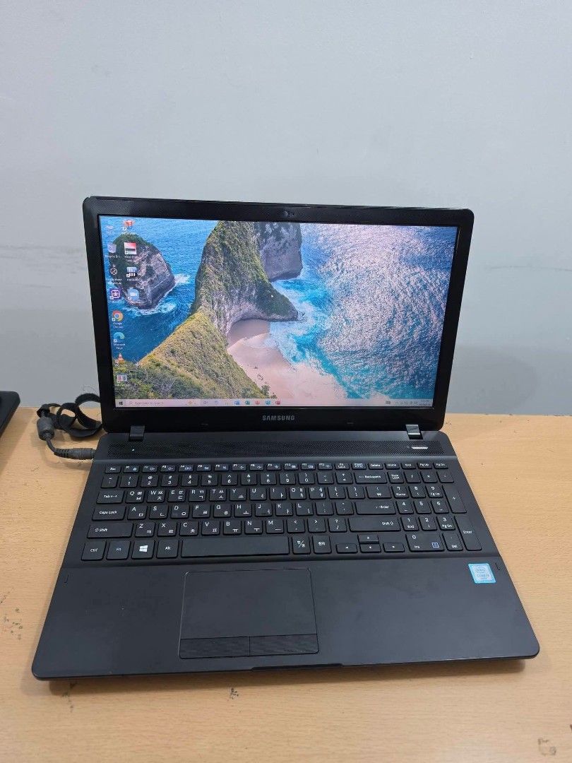 Samsung Black Laptop (Category: Laptops & Notebooks) located in Cavite. Submitted by rincesscas92007 (Listing ID 1466130673, Image 1). Description: 💻 SAMSUNG 371B LAPTOP | i3 6th Gen | 8GB RAM | 256GB SSD | 15.6" FHD 🔥 ONLY 12500 — FIXED PRICE! 🔥 📦 50 UNITS AVAILABLE Looking for an affordable, reliable laptop for school, office, business, or everyday use? This Samsung 371B is ready to use! ⚙️ SPECIFICATIONS 🔹 Intel Core i3-6100H 2.70GHz — 6t