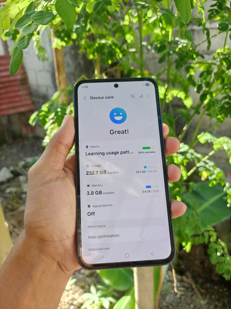 Samsung Galaxy a35 5G, 256gb (Category: Samsung) located in Caloocan City. Submitted by mightyturtle-5238f8 (Listing ID 1466116044, Image 1). Description: FS Samsung Galaxy a35 5G 256gb 8k slightly negotiable, almost 24k bili ko nung new release sya 16GB 8+8GB ram /256GB rom EXNOS 1380 (5nm) 5G processor(smooth gaming and everday use) SUPER AMOLED 120hz screen FINGERPRINT UNDER DISPLAY 5000 mah battery (makunat ngan fast charging) 50 MEGA PIXEL R