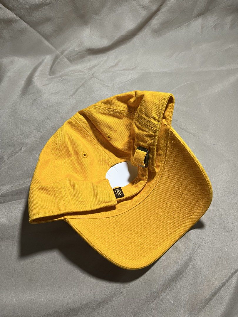 San Diego mustard yellow (Category: Caps & Hats) located in Quezon City. Submitted by headline. (Listing ID 1466108499, Image 2). Description: SD SAN DIEGO BY FF EMBROIDERY DADHAT ADJUSTABLE EXCELLENT CONDITION FOR ONLY:650php +SHIPPING FEE.