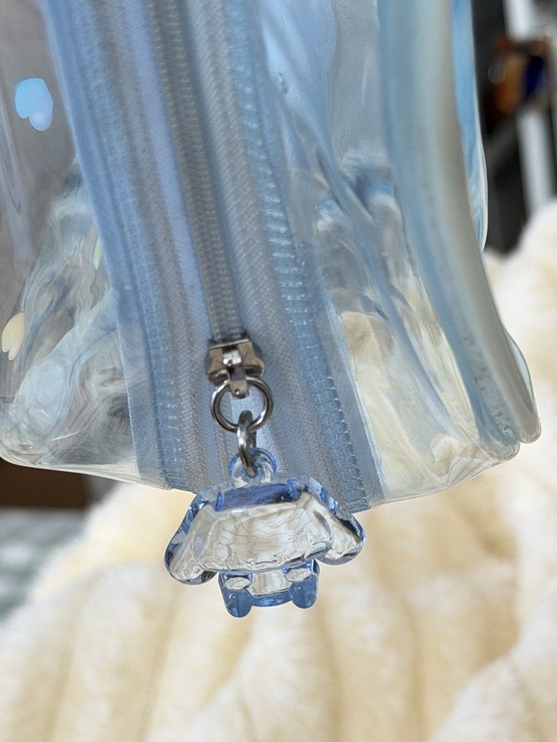 Sanrio Cinnamoroll Gummy Candy Pouch (Category: Other Merchandise) located in Manila. Submitted by cinnmoroll (Listing ID 1466104588, Image 2). Description: - minimal dirt on zipper line - cinna pendant on zipper with scratch/cracks from within lang.