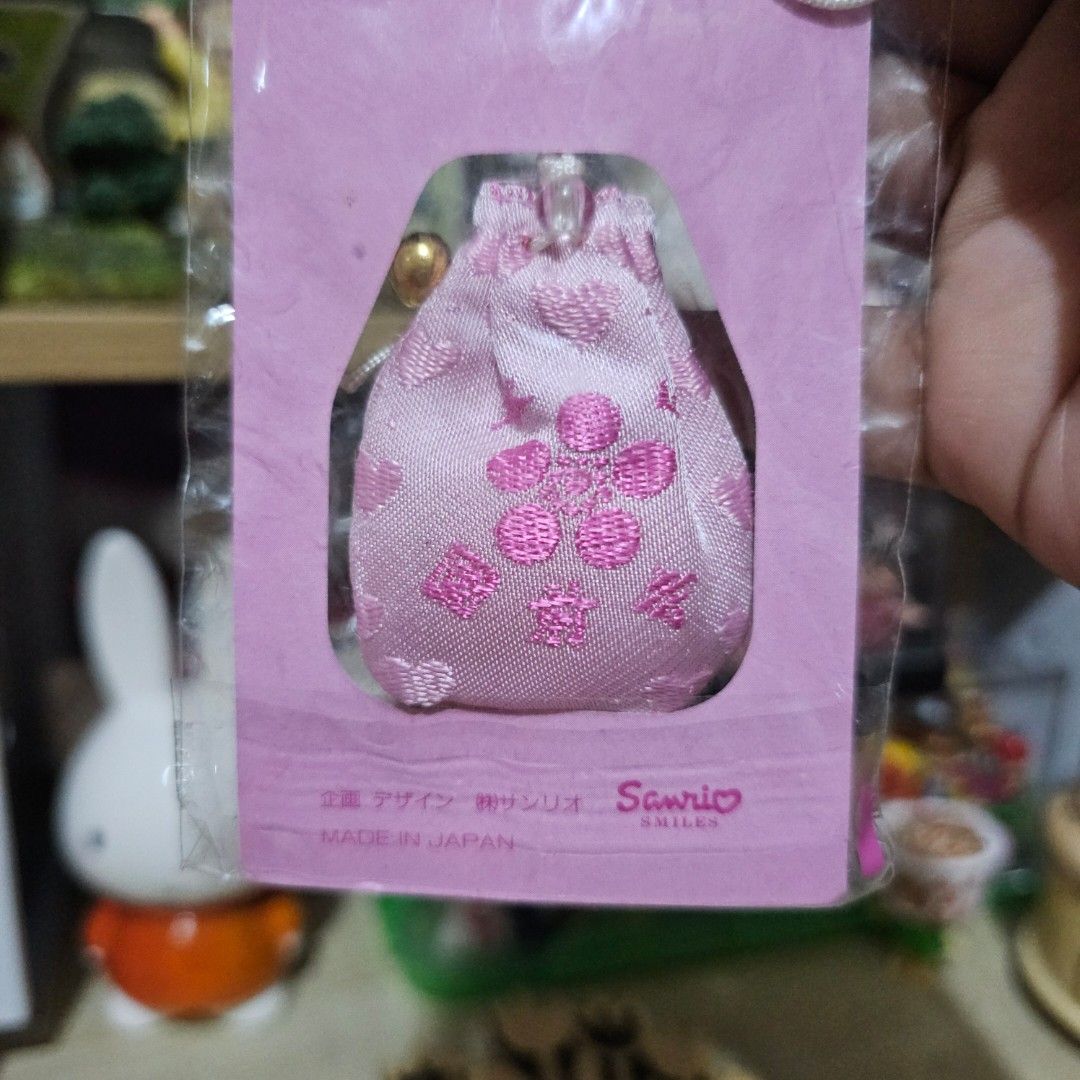 Sanrio Hello Kitty Happiness Charm (Category: Character Goods) located in Manila. Submitted by lovelylovesjapan (Listing ID 1466146140, Image 3). Description: 🌸The item is on-hand and authentic from Japan 🌸Mode of Payment (MOP): GCASH/Bank Transfer 🌸Mode of Delivery (MOD): J&T or Lalamove (Shipping every Saturday and Sunday) Notes: 🩷Breakable items are packed with care and caution. Seller will not be held liable for any damages incurred by th