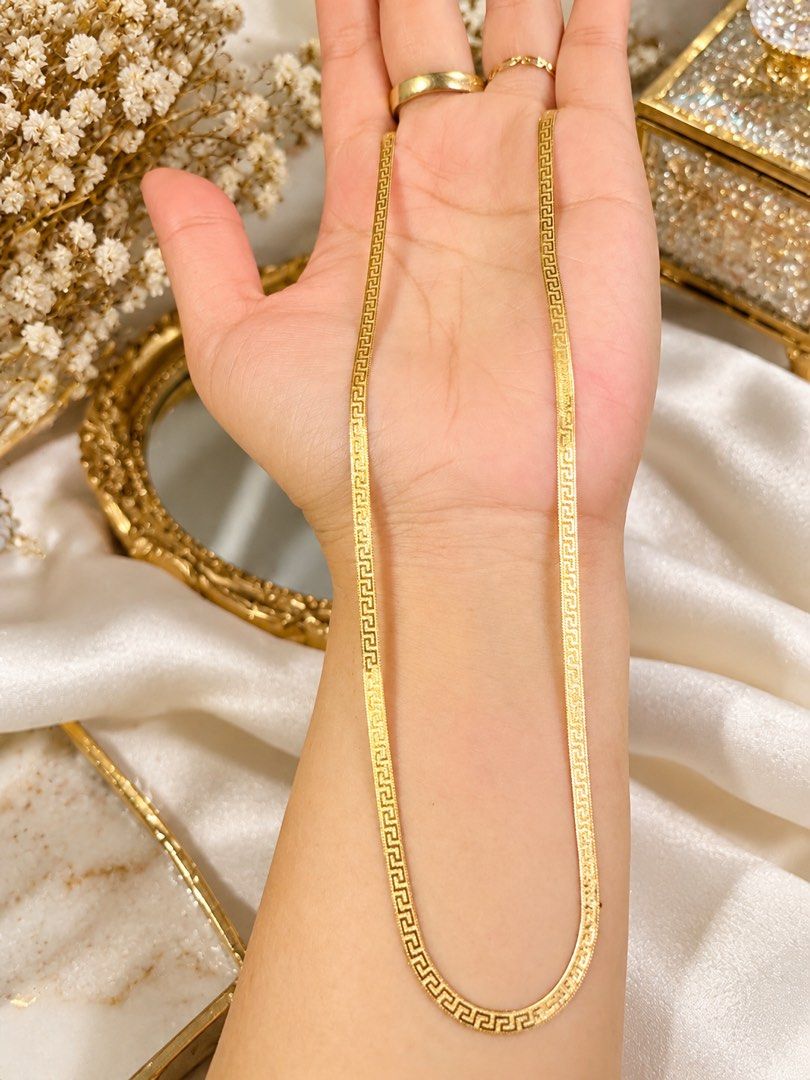 Saudi gold Flat chain necklace 17" (Category: Necklaces) located in Binan City. Submitted by maharlikasonlineshop (Listing ID 1465973662, Image 1). Description: Saudi gold flat chain necklace .