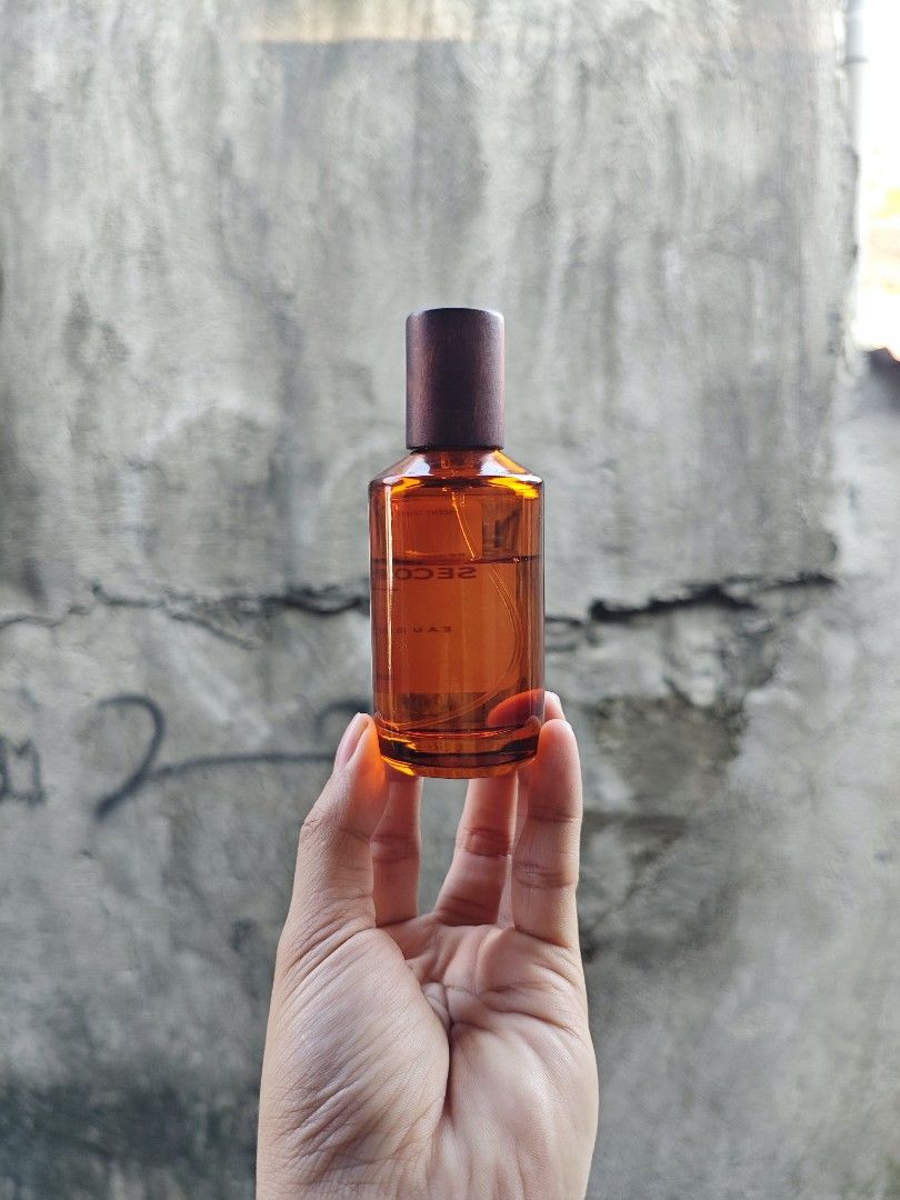 Scent Therapy PH Second Skin Eau De Parfum (Category: Fragrance & Deodorants) located in Marikina City. Submitted by zach.park (Listing ID 1466007082, Image 2). Description: 35ml/50ml price: 450 location: marikina city.