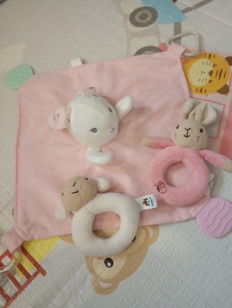 security blanket for baby take all (Category: Infant Playtime) located in Binan City. Submitted by gladypie (Listing ID 1466150332, Image 1). Description: .