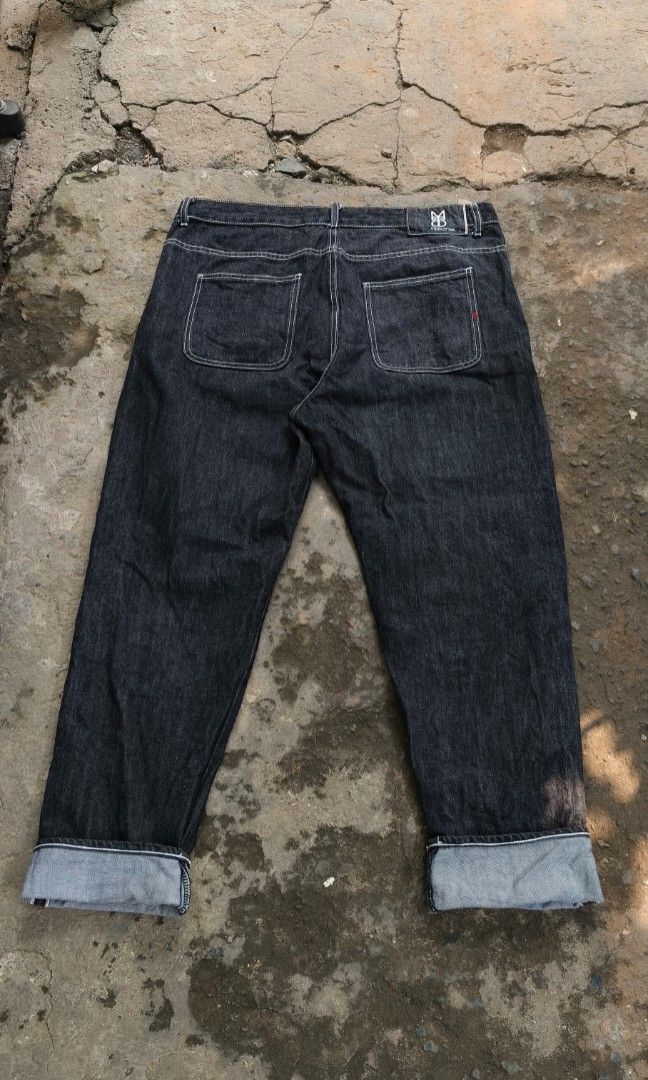 Selvedge Denim Black (Category: Jeans) located in Caloocan City. Submitted by cogeothriftapparel (Listing ID 1465958555, Image 2). Description: ‎Discription: Mbbacar Selvedge Denim Black ‎ ‎darkraw selvedge denim jeans featuring distinctive white contrast stitching and cuffed hems. ‎ ‎Size in inches: ‎Waist: 38 ‎ ‎Lenght: 41 ‎ ‎Leg Opening: 9 ‎ ‎Condition: Excellent ‎ ‎Price: 949 plus ship ‎ ‎Disclaimer: ‎ ‎This item/piece is thrifted, manage you