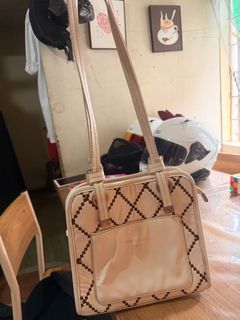 (Category: ) located in . Submitted by joice_29 (Listing ID 1465975654, Image 1). Description: .