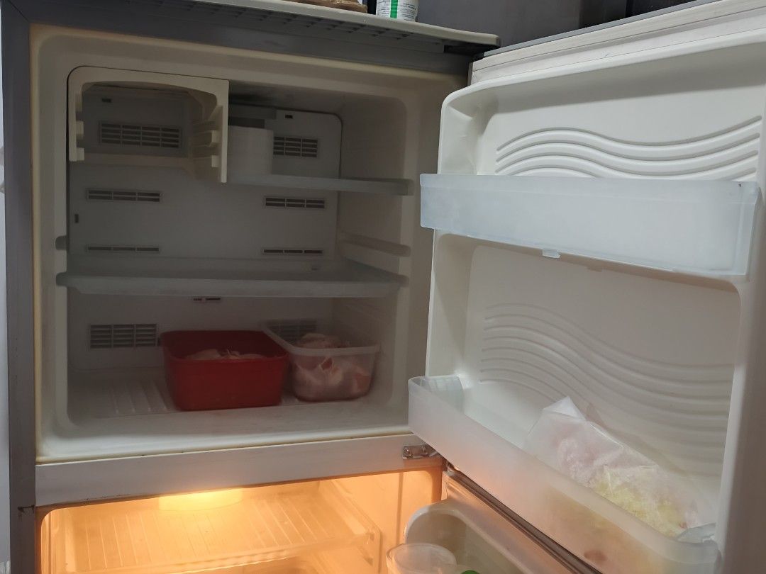 Sharp 2 Door 9 cu.ft. No Frost Ref SJ-D25P-SL (Category: Refrigerators and Freezers) located in Meycauayan. Submitted by crz2pr (Listing ID 1466118388, Image 3). Description: Sharp SJ-D25P-SL 2-door, no-frost ref 9 cu ft Good working good condition. Malamig at malakas both ref at freezer Issue: faded paint, minimal rust, Dimensions and Physical Specifications • Height: 1,510 mm (59.4 inches, including spacer) • Width: 545 mm (21.5 inches) • Depth