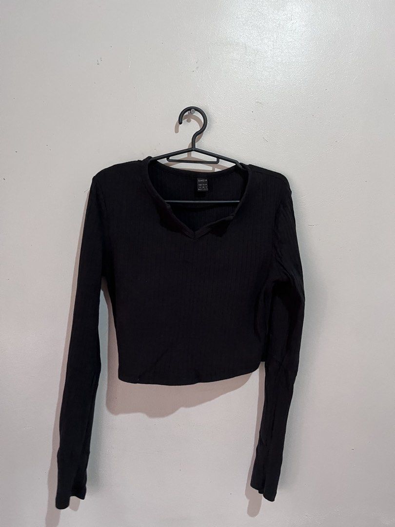 Shein Long sleeve top (Category: Longsleeves) located in Manila. Submitted by serra_shop (Listing ID 1466114330, Image 2). Description: Shein on Tag ₱150 Size: Small Location: Pampanga Courier: J&T.