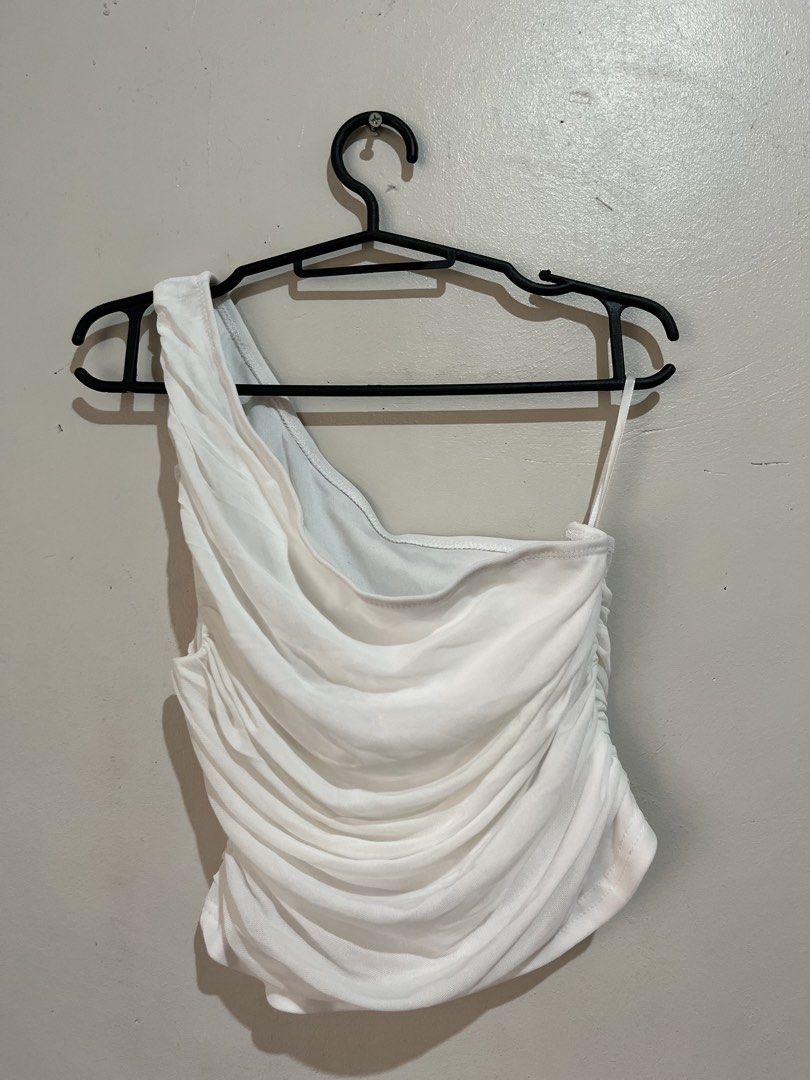 Shein One side mesh top (Category: Sleeveless) located in Manila. Submitted by serra_shop (Listing ID 1466116842, Image 2). Description: Mesh one side top Size: Small Location: Pampanga Courier: J&T.