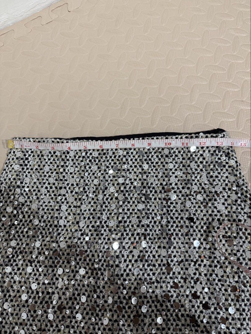Silver Tweed Sequined Mini Skirt (Category: Skirts) located in Antipolo. Submitted by jackiestash2 (Listing ID 1466083047, Image 3). Description: - Color: Black and silver tweed with all-over sequins - Design: Mini skirt with built-in shorts for extra coverage and comfort - Lining: Fully lined Antipolo Gcash/Bdo Lalamove/J&T .