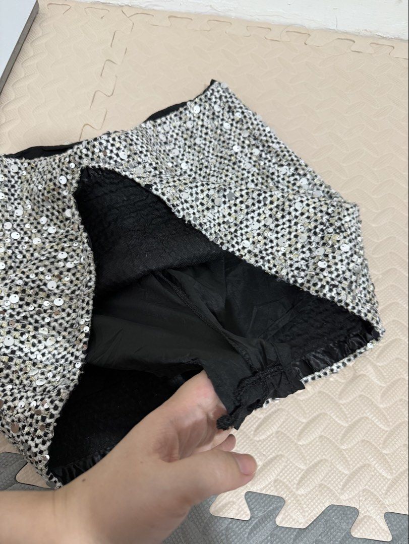 Silver Tweed Sequined Mini Skirt (Category: Skirts) located in Antipolo. Submitted by jackiestash2 (Listing ID 1466083047, Image 2). Description: - Color: Black and silver tweed with all-over sequins - Design: Mini skirt with built-in shorts for extra coverage and comfort - Lining: Fully lined Antipolo Gcash/Bdo Lalamove/J&T .