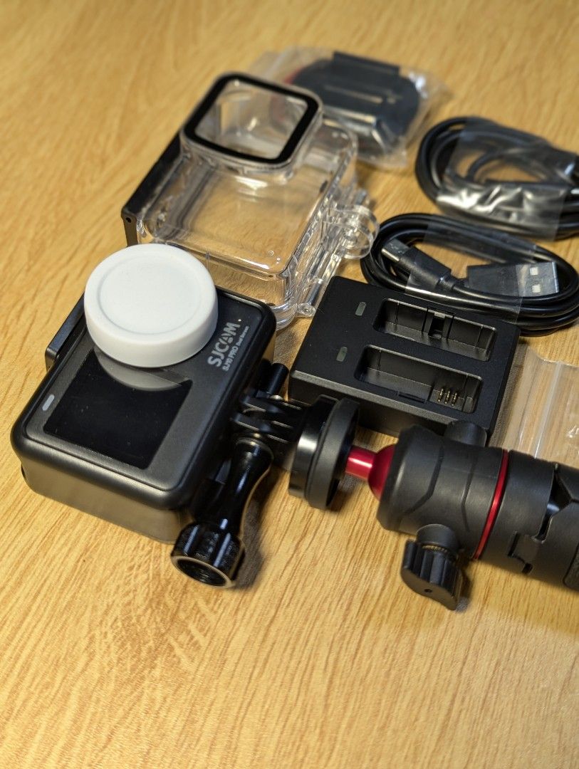 SJCam - SJ10 Pro 4k 60fps Dual Screen Action Camera - Touch Screen (Category: Video Cameras) located in Manila. Submitted by looterzrack.ph (Listing ID 1466150910, Image 3). Description: Core Specifications Video Resolution: Native 4K up to 60fps, 2.7K up to 60fps, 1080p up to 120fps, 720p up to 240fps Photo Resolution: Up to 12 MP / 20 MP software-interpolated Sensor & Chipset: Sony IMX377 (12MP, 1/2.3" CMOS) + Ambarella H22 chipset Displays: 2.