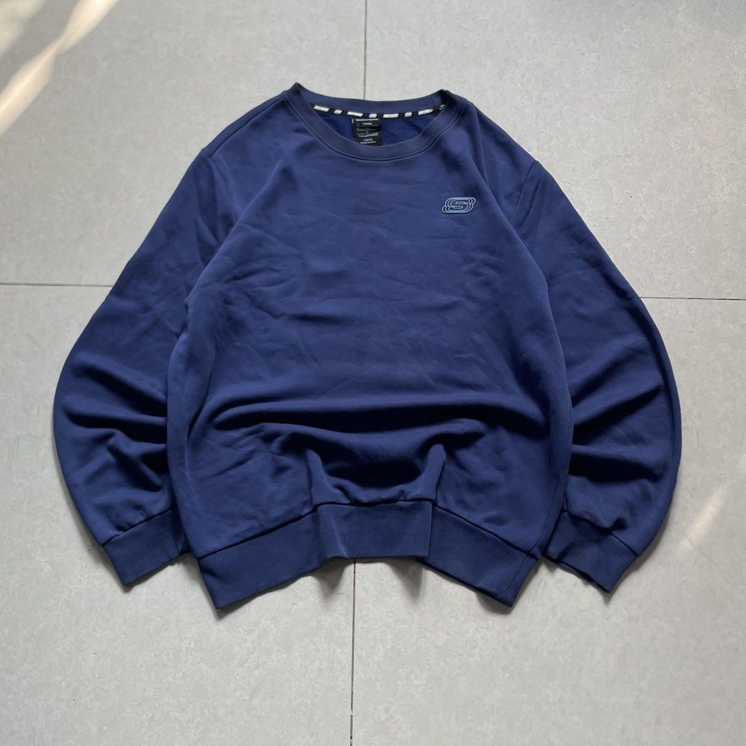 SKETCHERS SWEATER (Category: Activewear) located in Liloan. Submitted by retro_ken_finds (Listing ID 1465960782, Image 1). Description: (SKETCHERS) 📐𝐌𝐞𝐚𝐬𝐮𝐫𝐞𝐦𝐞𝐧𝐭 ( 𝒊𝒏 𝒊𝒏𝒄𝒉𝒆𝒔 ) ᴡɪᴅᴛʜ: 23.5 | ʟᴇɴɢᴛʜ: 27 • ᴄᴏɴᴅɪᴛɪᴏɴ: 9/10 • ᴄᴏʟᴏʀ ʀᴀᴛᴇ: 9/10 _______________________________ 🅼🅸🅽🅴: 500.