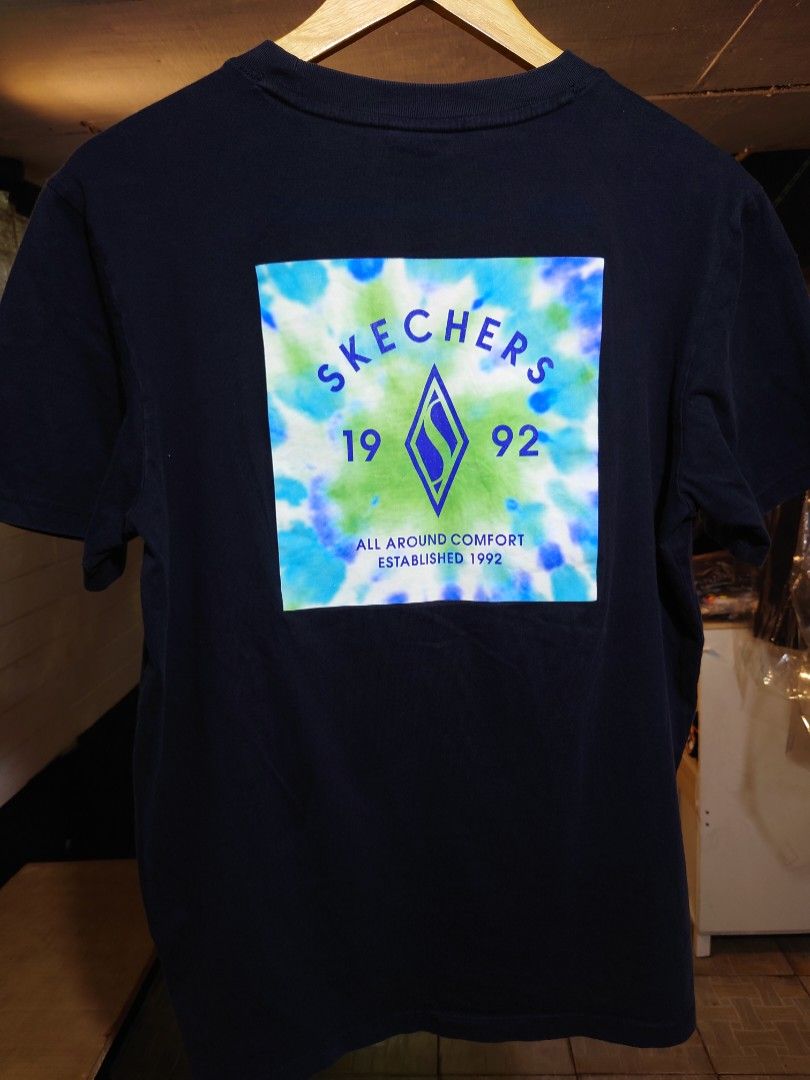 Skechers tshirt t (Category: Tshirts & Polo Shirts ) located in Paranaque City. Submitted by emzeicool48572 (Listing ID 1466055149, Image 2). Description: Size: Medium (21x26.5 inch) Material: Cotton Crew Neck Color: Black color rate: 9/10 Condition: 9/10 📍Tambo Paranaque 💸Payment: Pay Maya only 📦🚚 Delivery: Lalamove or j&t (order mo book mo) No return policy Buy at your own risk Don't expect too much from this product, it's just a SECONDHAND