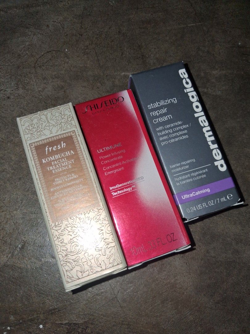 Skincares (Category: Face Care) located in Manila. Submitted by meoww144 (Listing ID 1466077495, Image 3). Description: -300 per set. -All original - The buyer will shoulder the df -Dm me if interested!:>.